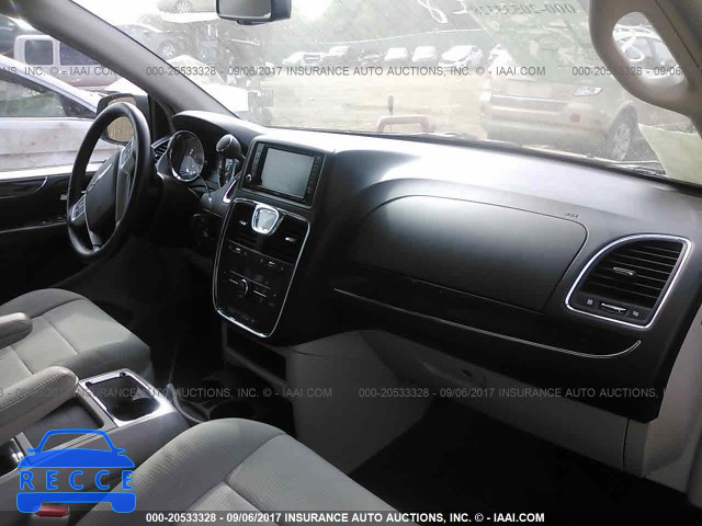 2013 Chrysler Town and Country 2C4RC1BG4DR565376 image 4