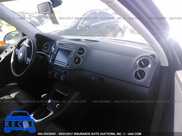 2017 VOLKSWAGEN TIGUAN S/LIMITED WVGAV7AX4HK018894 image 4