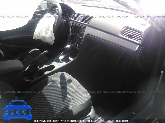 2017 VOLKSWAGEN PASSAT S 1VWAT7A31HC010590 image 4