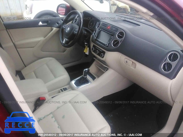 2011 Volkswagen Tiguan WVGBV7AX9BW000590 image 4