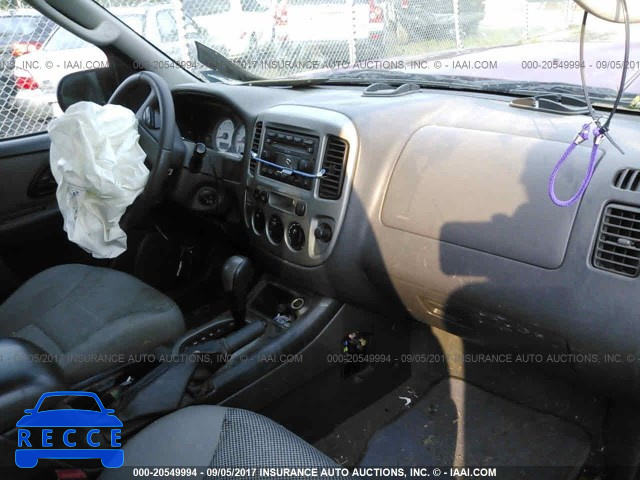 2005 FORD ESCAPE 1FMYU93175KA01766 image 4