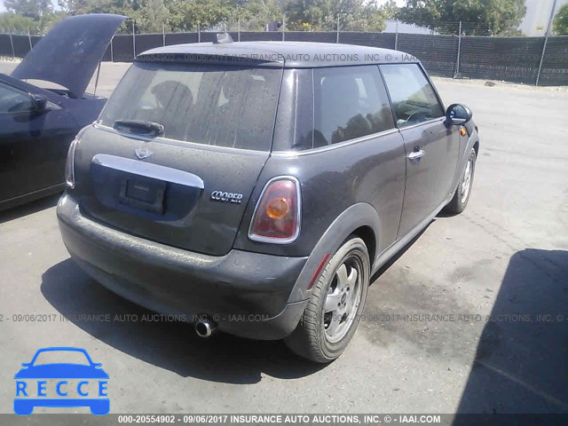 2007 Mini Cooper WMWMF33537TT58336 image 3