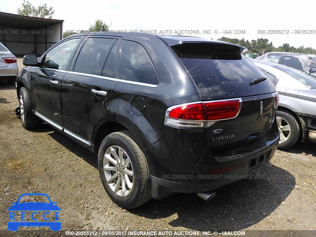 2011 Lincoln MKX 2LMDJ6JK5BBJ07645 image 2