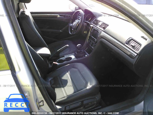 2016 Volkswagen Passat SE 1VWBS7A36GC050363 image 4