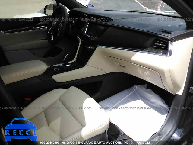 2017 Cadillac XT5 1GYKNARS0HZ146789 image 4