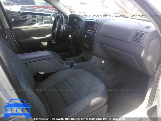 2002 Ford Explorer 1FMZU62E72UB07075 image 4