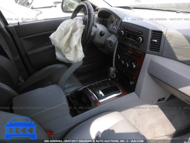 2005 Jeep Grand Cherokee 1J8HR58N25C610745 зображення 4