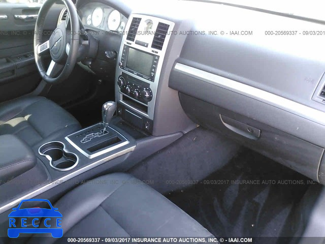 2010 Chrysler 300 2C3CA5CV0AH209772 зображення 4