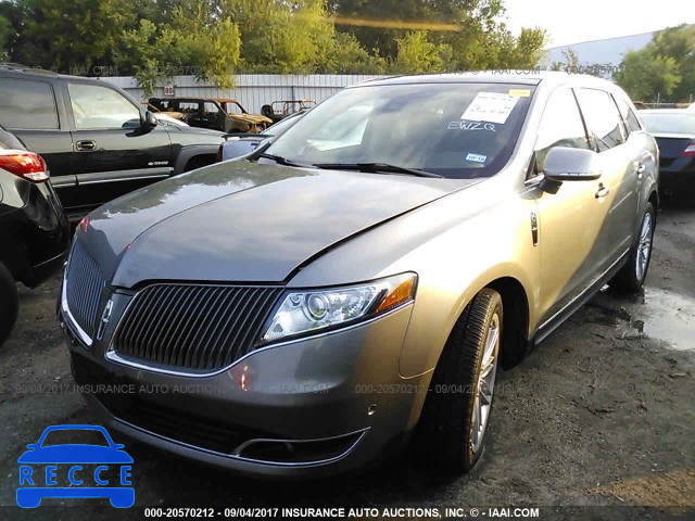 2016 LINCOLN MKT 2LMHJ5AT5GBL03144 зображення 1