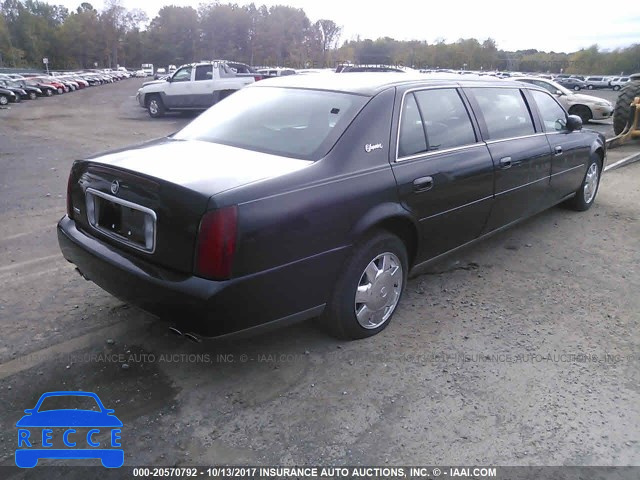 2004 Cadillac Professional Chassis 1GEEH90Y84U550772 image 3