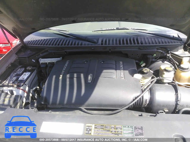 2004 Lincoln Navigator 5LMFU27R24LJ41826 image 9