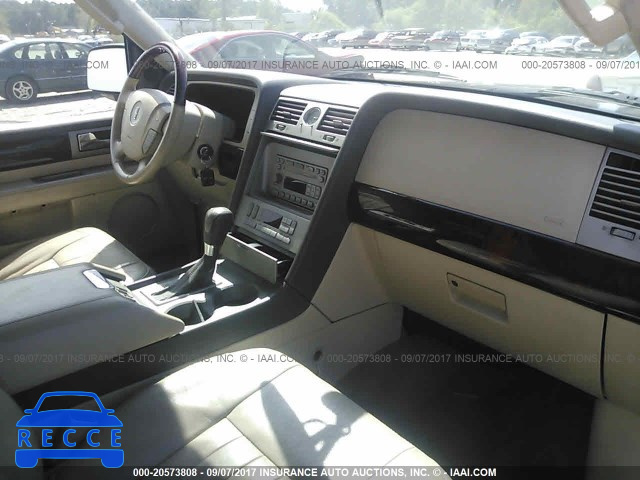 2004 Lincoln Navigator 5LMFU27R24LJ41826 Bild 4