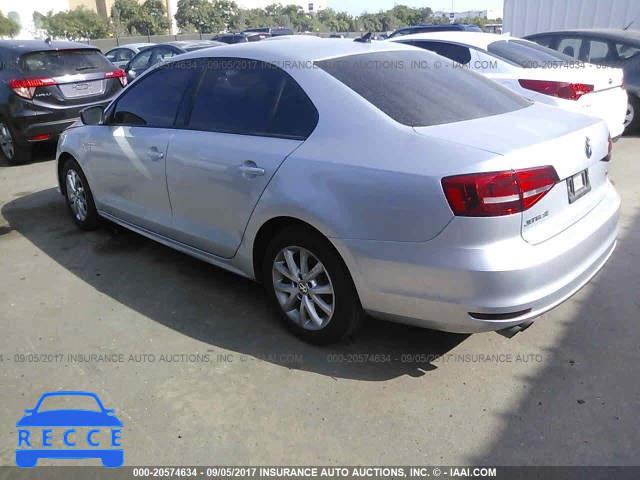 2015 Volkswagen Jetta 3VWD17AJ4FM273749 Bild 2