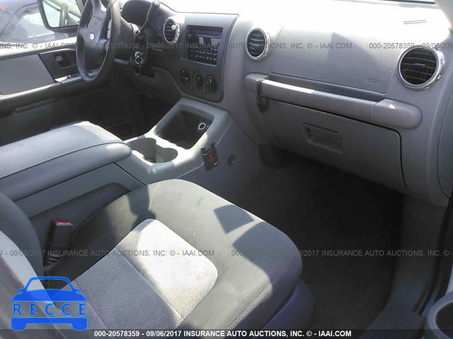 2004 Ford Expedition 1FMRU15W94LB77614 image 4