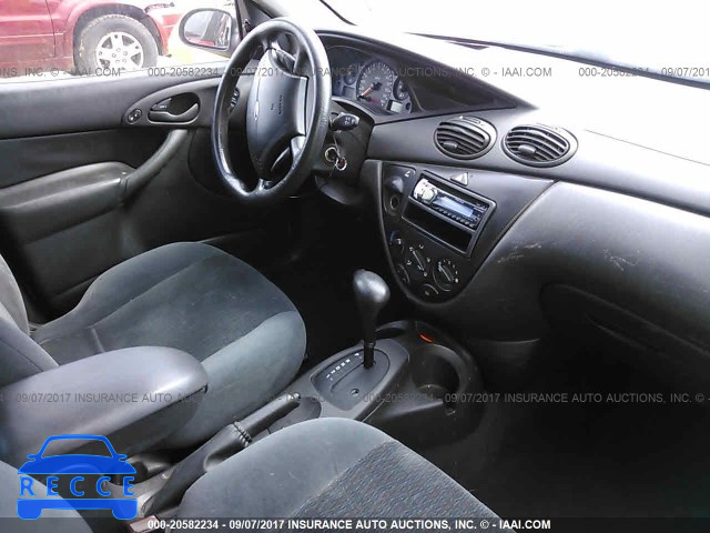 2000 FORD FOCUS 1FAFP34P8YW273149 image 4