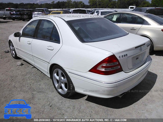 2004 Mercedes-benz C WDBRF40J34F526551 image 2