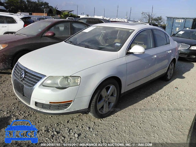 2008 Volkswagen Passat WVWAK73C28P059762 Bild 1