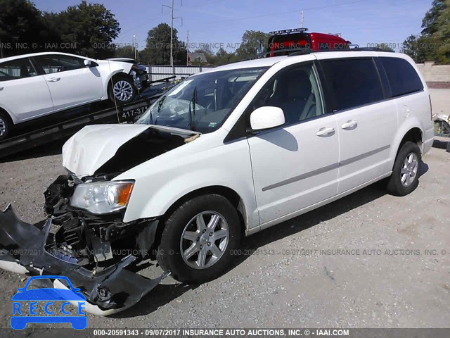 2010 Chrysler Town and Country 2A4RR5D1XAR421061 Bild 1