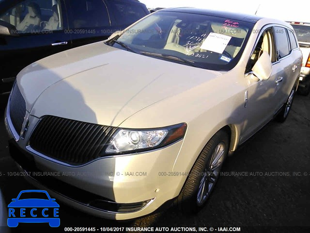 2016 Lincoln MKT 2LMHJ5AT9GBL02921 зображення 1