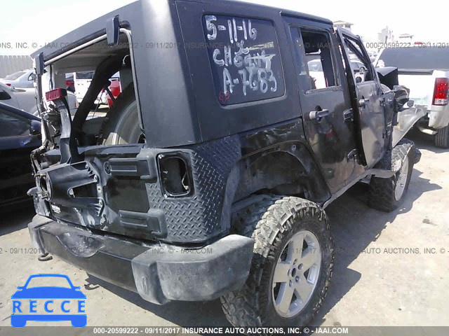 2010 Jeep Wrangler Unlimited SAHARA 1J4BA5H15AL172275 image 3