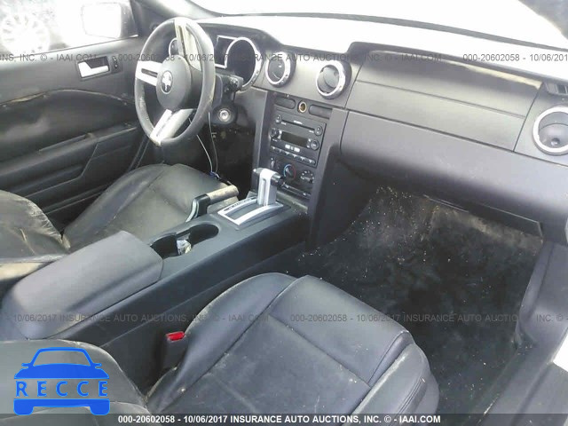 2007 Ford Mustang 1ZVFT80N275337288 image 4