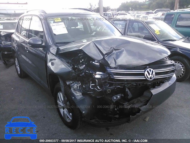 2015 Volkswagen Tiguan WVGAV7AX1FW555504 Bild 5