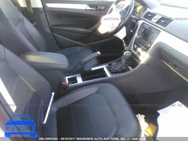 2012 Volkswagen Passat 1VWBP7A38CC038792 image 4