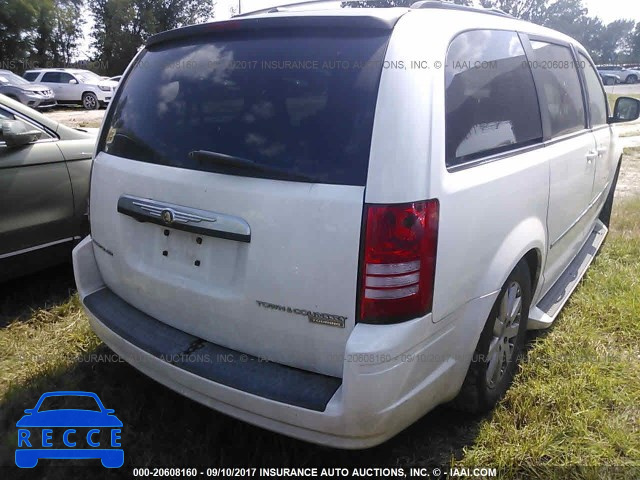 2010 Chrysler Town and Country 2A4RR5D1XAR114036 Bild 3