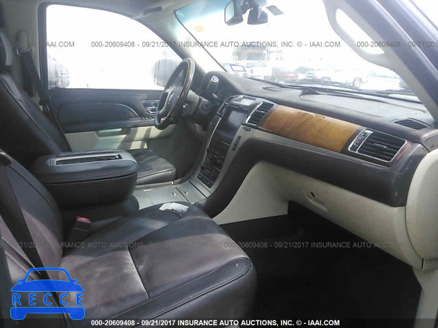 2011 Cadillac Escalade 1GYS4DEF2BR221268 image 4