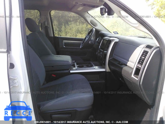 2015 RAM 1500 1C6RR6LT5FS608316 image 4