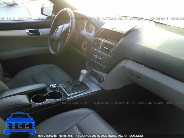 2008 Mercedes-benz C WDDGF81X98F126413 image 4