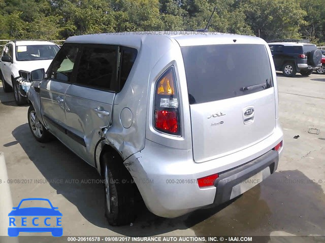 2011 KIA Soul KNDJT2A29B7311914 Bild 2