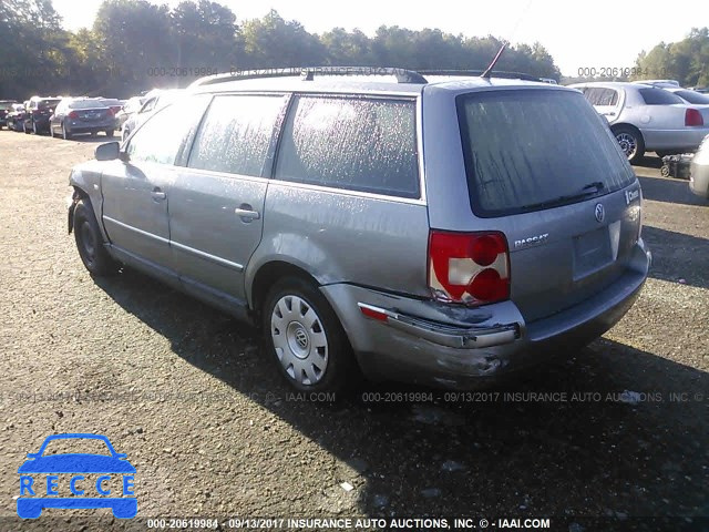 2003 Volkswagen Passat WVWND63B23E072724 image 2