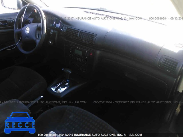 2003 Volkswagen Passat WVWND63B23E072724 image 4