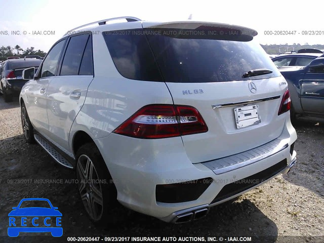 2013 Mercedes-benz ML 63 AMG 4JGDA7EB6DA173163 Bild 2