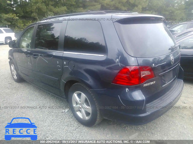 2009 Volkswagen Routan 2V8HW34139R544733 image 2