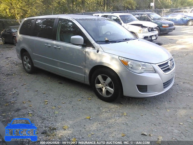 2010 Volkswagen Routan 2V4RW3D16AR295886 image 0