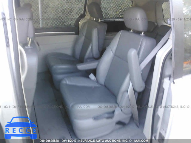 2010 Volkswagen Routan 2V4RW3D16AR295886 image 7