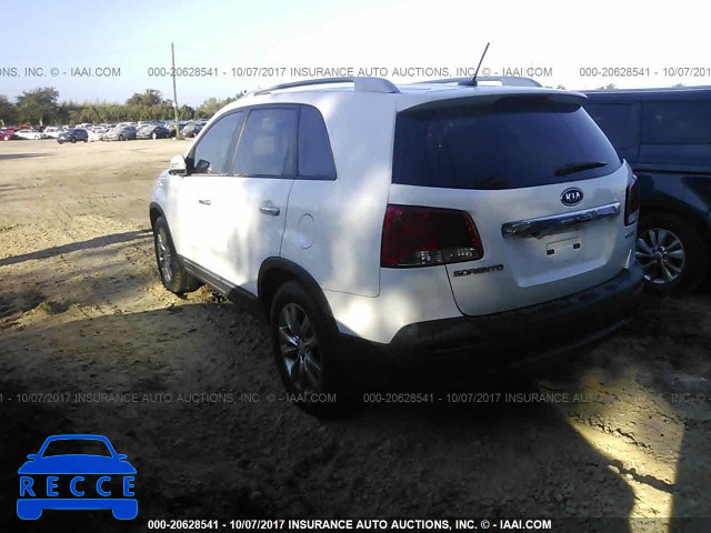 2011 KIA Sorento 5XYKU4A26BG043033 image 2