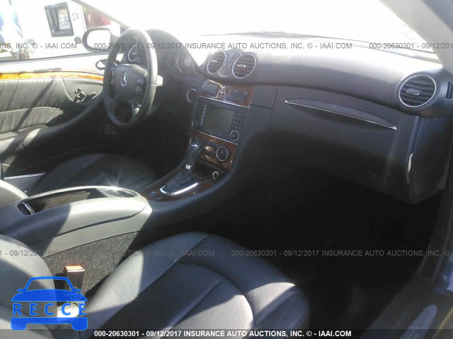 2008 Mercedes-benz CLK WDBTK56F48F248680 image 4