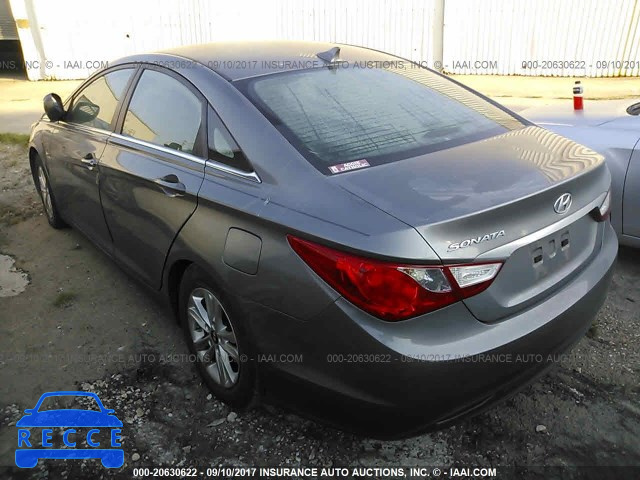 2011 Hyundai Sonata 5NPEB4AC3BH247891 Bild 2