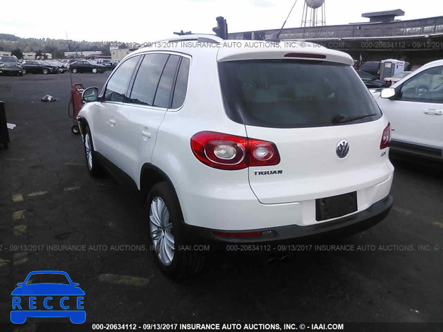 2011 Volkswagen Tiguan S/SE/SEL WVGAV7AXXBW515190 image 2