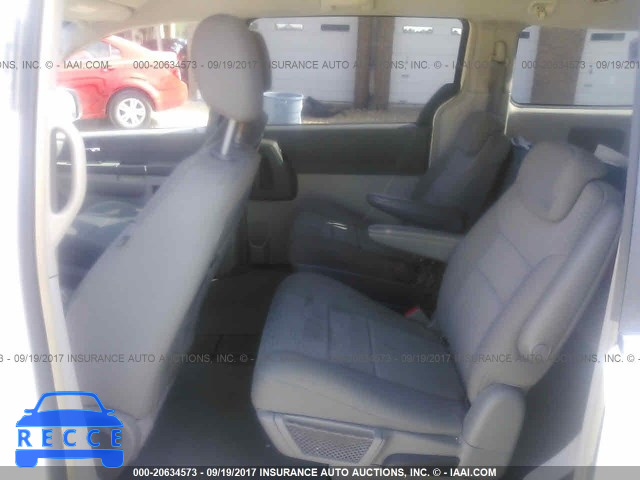 2009 Chrysler Town & Country LX 2A8HR44E99R516245 image 7