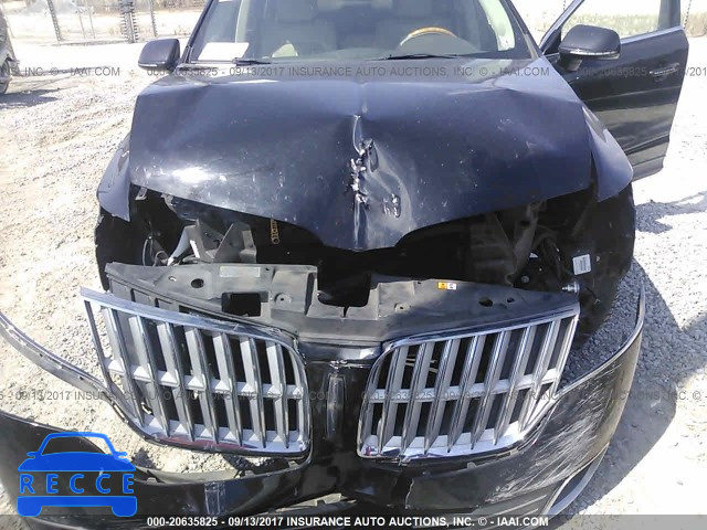 2011 Lincoln MKT 2LMHJ5FR1BBJ53006 image 5