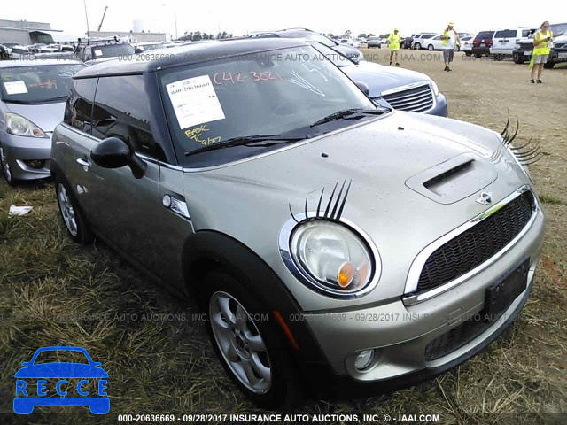 2010 Mini Cooper S WMWMF7C5XATZ70001 Bild 0