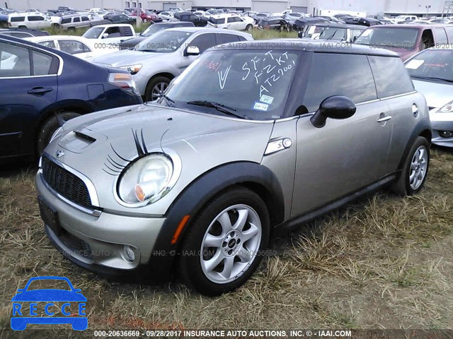 2010 Mini Cooper S WMWMF7C5XATZ70001 image 1