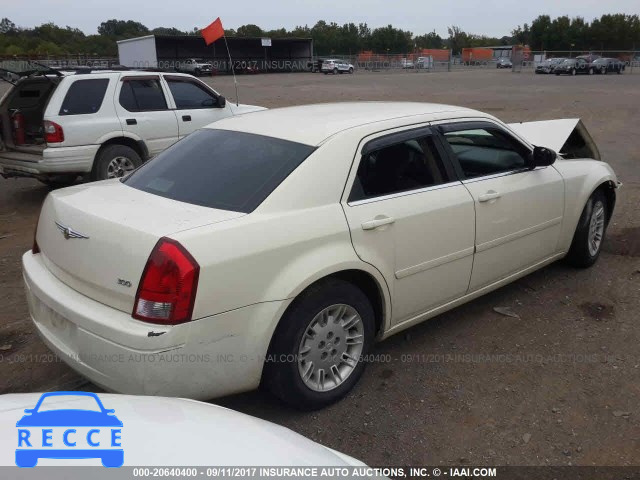 2006 Chrysler 300 2C3KA43R56H366245 image 3