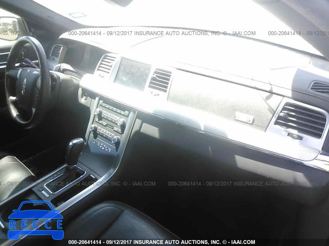 2011 Lincoln MKS 1LNHL9FT3BG614188 Bild 4