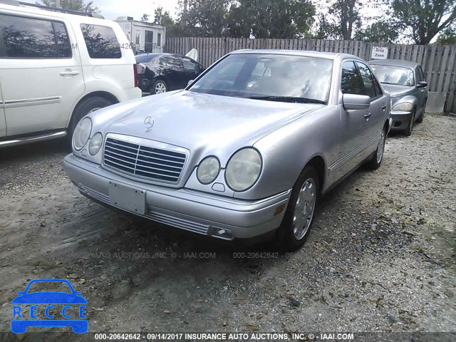 1998 Mercedes-benz E 320 WDBJF65F2WA619512 зображення 1