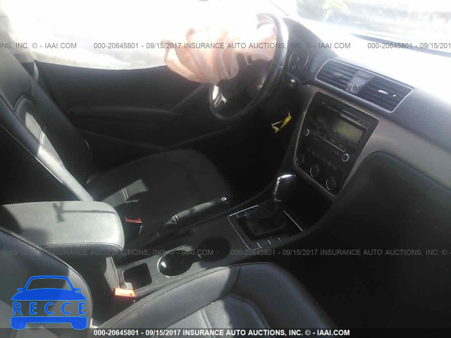 2014 Volkswagen Passat S 1VWAT7A37EC042682 image 4